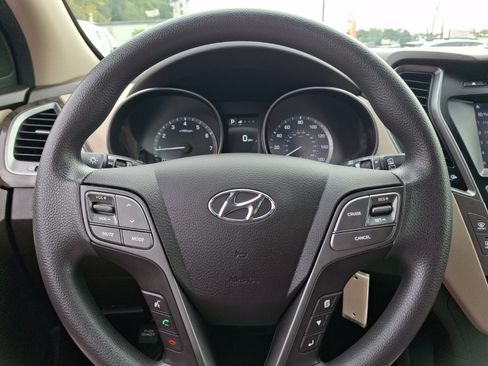 Used 2017 Hyundai Santa Fe Sport AWD/4WD image 18