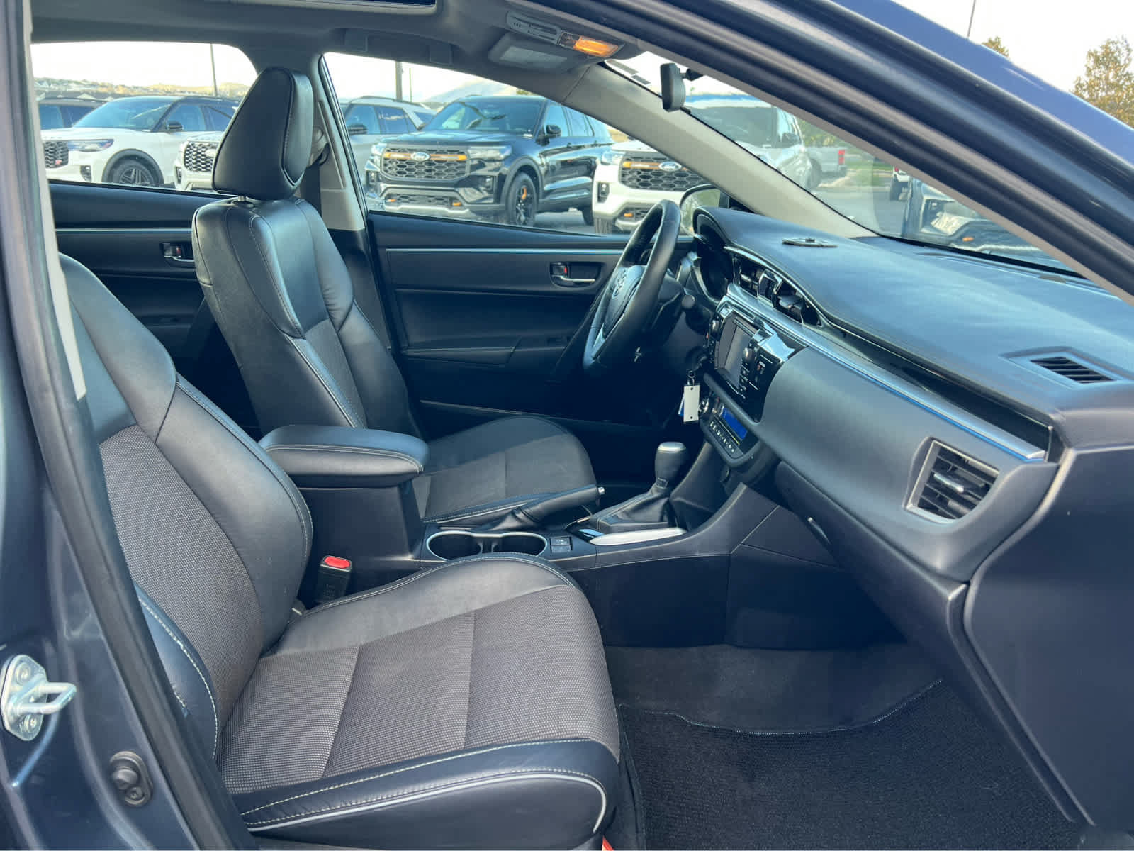 Used 2014 Toyota Corolla S FWD image 17