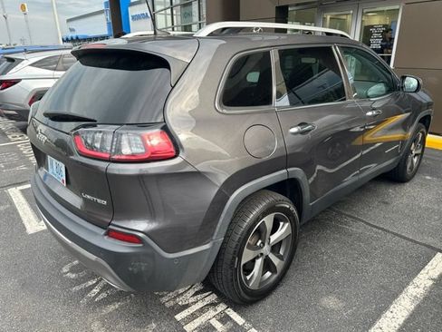 Used 2021 Jeep Cherokee Limited AWD/4WD image 2