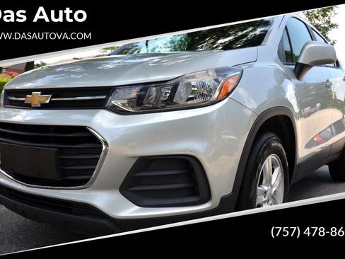 Used 2021 Chevrolet Trax LS w/ Tint and Cruise Package image 1