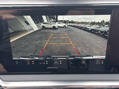 New 2026 GMC Sierra 1500 Denali Ultimate w/ LPO, Black Badging Package AWD/4WD image 9