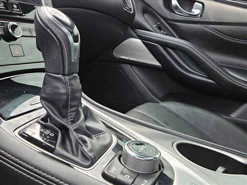 Used 2019 INFINITI Q60 3.0t Luxe image 12