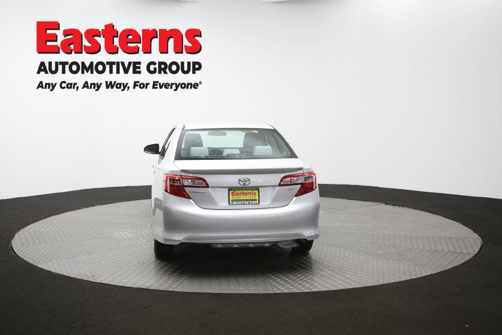 Used 2014 Toyota Camry LE FWD image 37