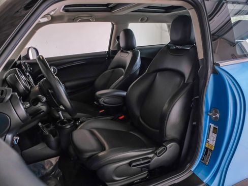 Used 2019 MINI Cooper S image 28