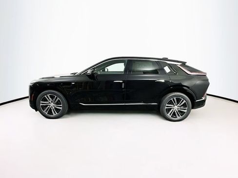 New 2025 Cadillac Lyriq Luxury image 3