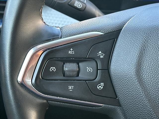 Used 2025 Chevrolet Trax LT w/ Driver Confidence Package FWD image 24