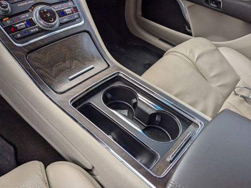 Used 2019 Lincoln Continental Reserve image 19