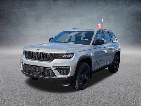 New 2025 Jeep Grand Cherokee Limited w/ Black Appearance Package image 8