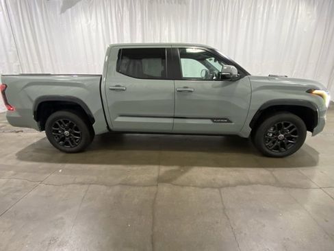 Used 2024 Toyota Tundra Platinum image 3