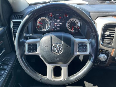 Used 2018 RAM 1500 Laramie AWD/4WD image 14
