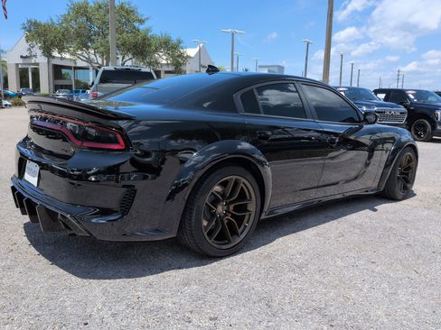 Used 2020 Dodge Charger SRT Hellcat w/ Harman/Kardon Audio Group RWD image 5