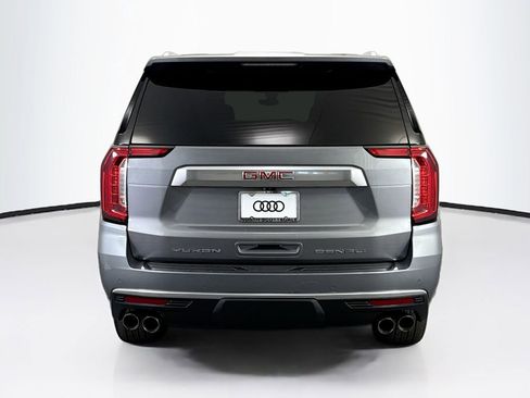 Used 2022 GMC Yukon Denali w/ Denali Premium Package image 6