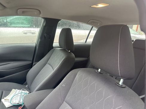 Used 2024 Toyota Corolla LE FWD image 3