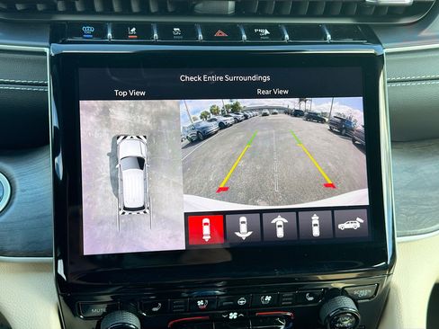 Used 2024 Jeep Grand Cherokee Limited 4xe w/ Luxury Tech Group II image 14