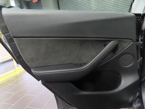 Used 2023 Tesla Model Y Long Range image 14