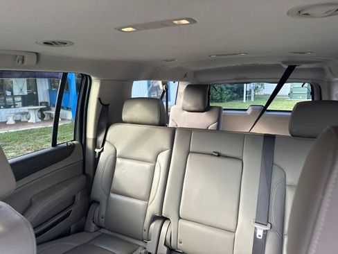 Used 2018 GMC Yukon XL SLT RWD image 16