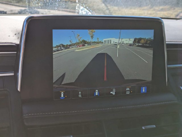 Used 2022 GMC Yukon SLT w/ SLT Premium Package AWD/4WD image 23
