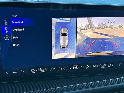 New 2026 Chevrolet Traverse High Country image 27