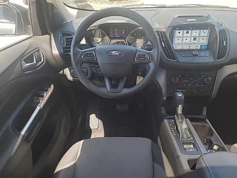 Used 2017 Ford Escape SE w/ Equipment Group 201A AWD/4WD image 15