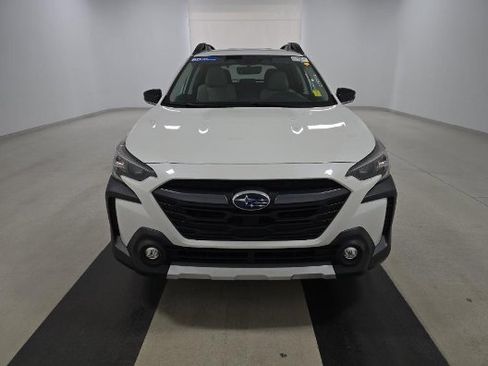Used 2023 Subaru Outback Limited image 2
