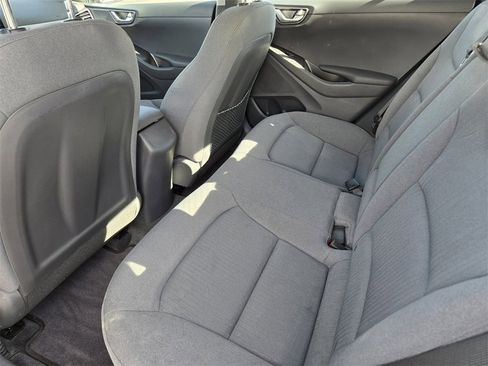 Used 2022 Hyundai Ioniq SE image 18