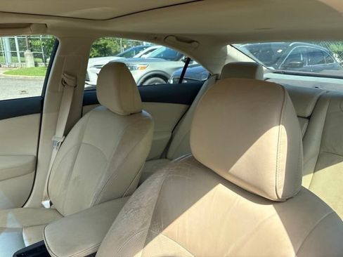 Used 2011 Lexus ES 350 FWD image 2