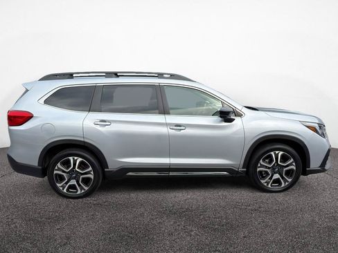 Used 2024 Subaru Ascent Limited w/ Technology Package AWD/4WD image 8