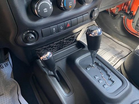 Used 2014 Jeep Wrangler Unlimited Sport w/ Quick Order Package 24S AWD/4WD image 15