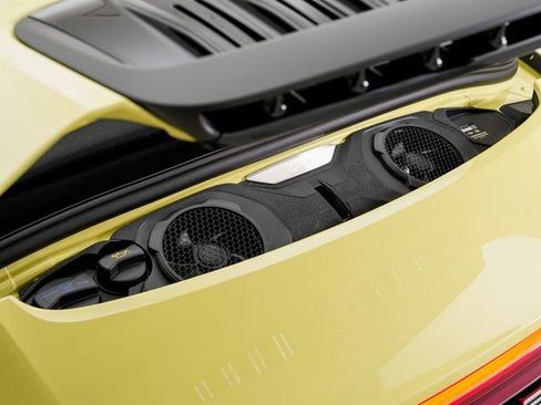 Certified 2025 Porsche 911 Carrera image 28