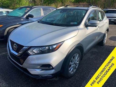 Used 2020 Nissan Rogue Sport SV w/ Technology Package AWD/4WD image 1