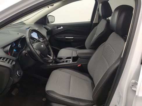 Used 2017 Ford Escape SE w/ Equipment Group 201A image 17