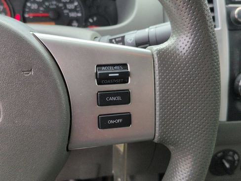 Used 2015 Nissan Frontier SV AWD/4WD image 19