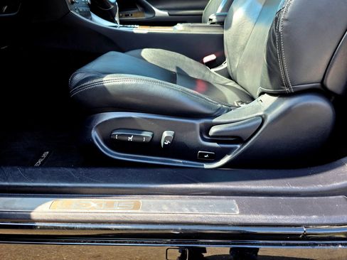 Used 2012 Lexus IS 250C RWD image 51