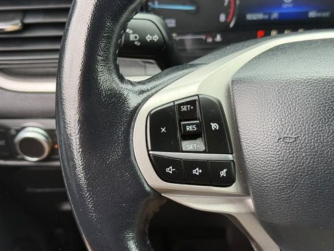Used 2021 Ford Explorer XLT AWD/4WD image 20