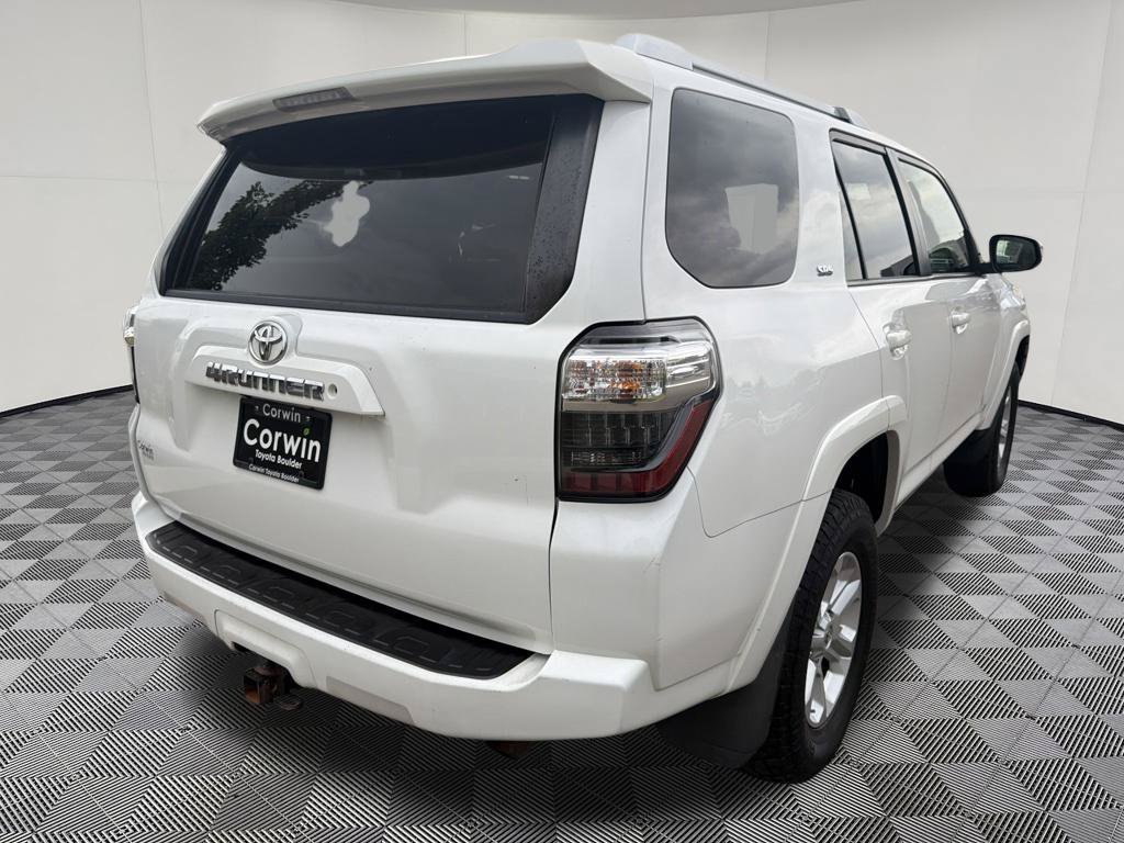 Used 2016 Toyota 4Runner SR5 AWD/4WD image 8