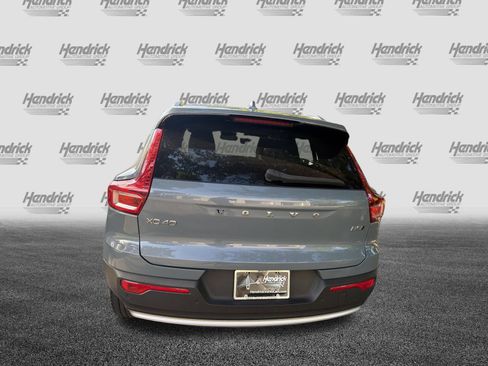Certified 2023 Volvo XC40 B5 Plus w/ Protection Package Premier AWD/4WD image 9