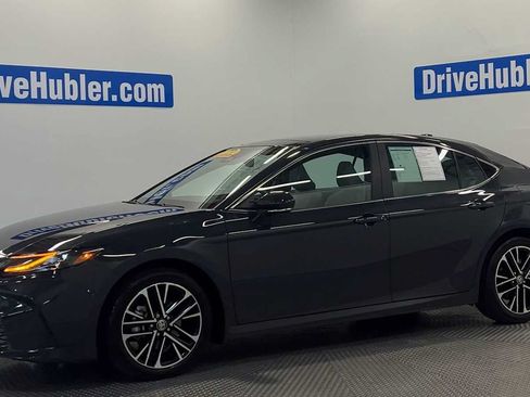 Used 2025 Toyota Camry XLE w/ Premium Plus Package AWD/4WD image 4