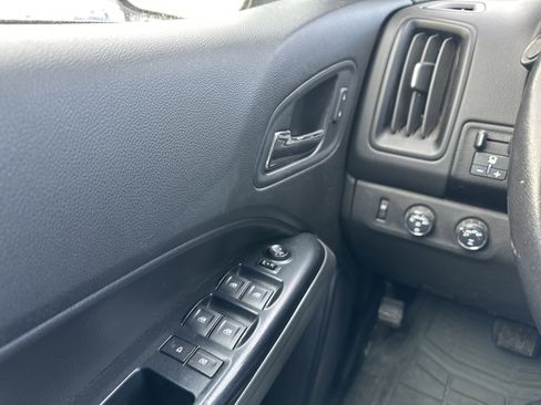 Used 2021 Chevrolet Colorado LT w/ Redline Special Edition image 24