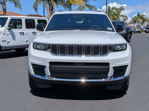 New 2026 Jeep Grand Cherokee L 2WD image 2