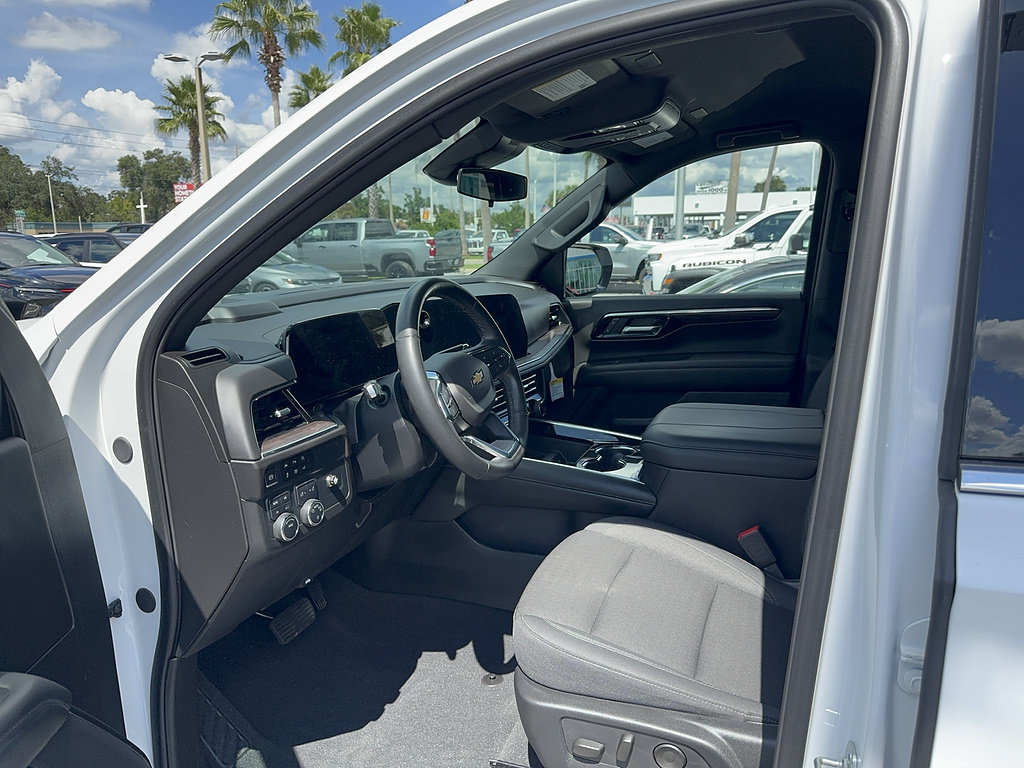 Certified 2025 Chevrolet Suburban LS AWD/4WD image 58