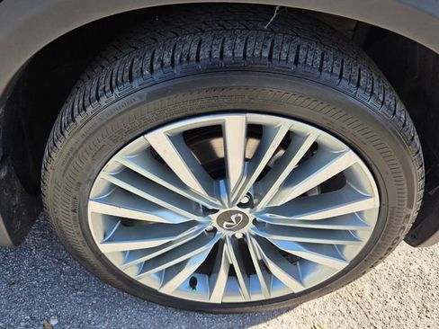 Certified 2024 INFINITI QX50 Sensory w/ Accent Package image 9