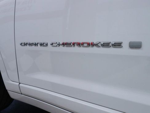 Used 2021 Jeep Grand Cherokee L Overland w/ Advanced Protech Group III RWD image 38