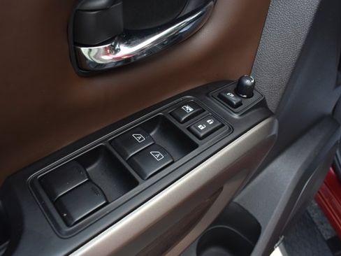 Used 2024 Nissan Titan Platinum Reserve w/ Moonroof Package RWD image 14