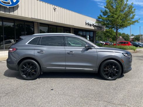 Used 2021 Lincoln Nautilus Reserve w/ Equipment Group 201A FWD image 3