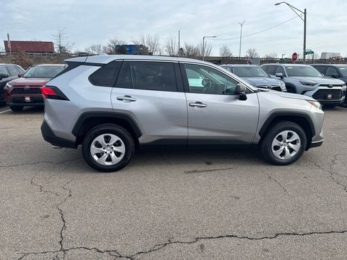 Used 2024 Toyota RAV4 LE image 9