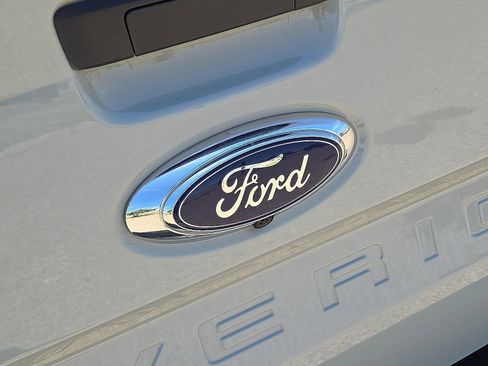 Used 2023 Ford Maverick Lariat w/ Equipment Group 500A Standard AWD/4WD image 11
