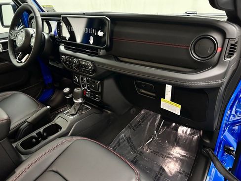 New 2026 Jeep Gladiator Rubicon AWD/4WD image 18