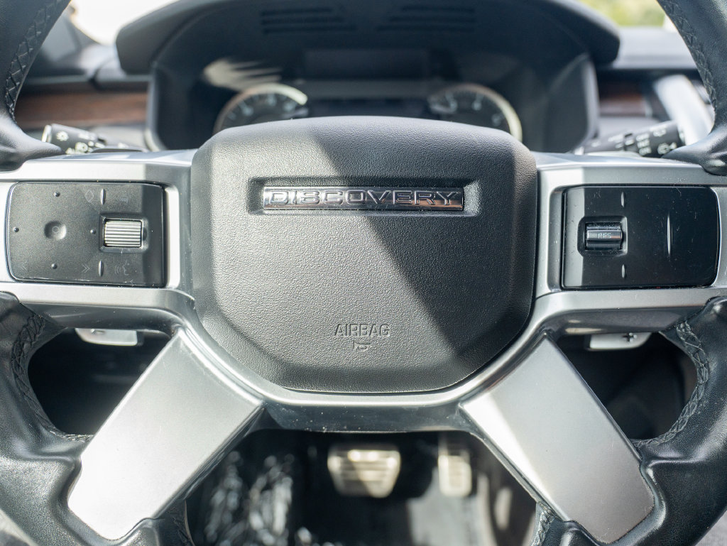 Used 2023 Land Rover Discovery S R-Dynamic AWD/4WD image 15