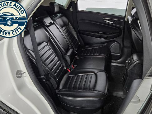 Used 2020 Ford Edge SEL w/ Convenience Package AWD/4WD image 5