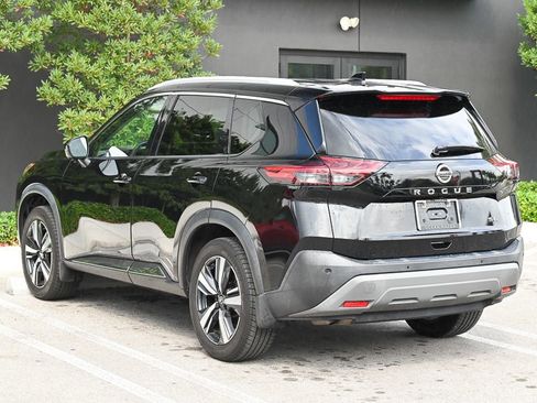 Used 2021 Nissan Rogue SL w/ Premium Package image 6